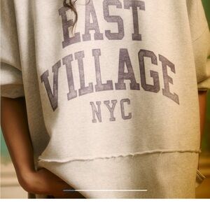 AE Big Hug Graphic Sweatshirt Gray East Village NYC Sweatshirt New With Tags XS